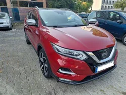 Weinrot Gebraucht 2017 Nissan Qashqai Tekna SUV | 13.950 € (Fairer Preis)