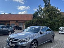 Silber Gebraucht 2014 Mercedes E250 Avantgarde Limousine | 16.500 € (Fairer Preis)