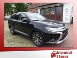 Schwarz (metallic) Gebraucht 2018 Mitsubishi Outlander SUV | 16.740 € (Fairer Preis)