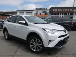 Weiß Gebraucht 2018 Toyota RAV4 Hybrid SUV | 18.999 € (Fairer Preis)