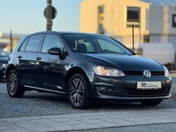 Grau Gebraucht 2016 VW Golf Allstar Limousine | 10.940 € (Fairer Preis)