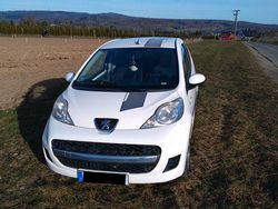 Weiß Gebraucht 2012 Peugeot 107 Filou Kleinwagen | 3.000 € (Fairer Preis)