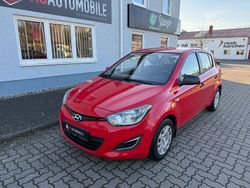 Rot Gebraucht 2012 Hyundai i20 Trend Kleinwagen | 4.499 € (Fairer Preis)