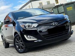 Schwarz Gebraucht 2012 Hyundai i20 Edition Limousine | 2.700 € (Fairer Preis)