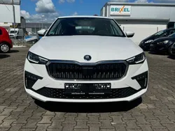 Weiß Gebraucht 2024 Skoda Scala Drive Kleinwagen | 19.950 € (Fairer Preis)