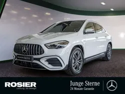 Weiss / polarweiß Gebraucht 2024 Mercedes GLA35 AMG AMG SUV | 51.890 € (Guter Preis)