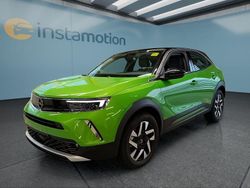 Grün Gebraucht 2023 Opel Mokka-e SUV | 21.349 € (Fairer Preis)