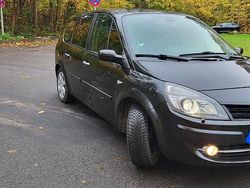 Andere farben Gebraucht 2008 Renault Grand Scénic II Van / Kleinbus | 1.799 € (Etwas zu teuer)