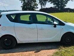 Weiß Gebraucht 2012 Opel Meriva Van / Kleinbus | 4.000 € (Guter Preis)