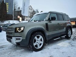 Pangea green (metallic) Gebraucht 2022 Land Rover Defender SE SUV | 61.850 € (Guter Preis)