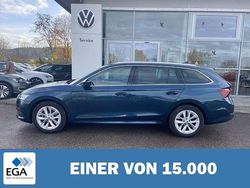 Blau metallic Gebraucht 2023 Skoda Octavia Style Kombi | 27.690 € (Fairer Preis)