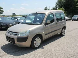 Gold Gebraucht 2004 Citroën Berlingo Van / Kleinbus | 590 € (Superpreis)