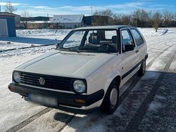 Weiß Gebraucht 1990 VW Golf II Kleinwagen | 1.950 €