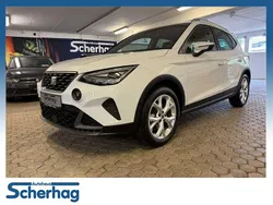 Weiß Gebraucht 2024 Seat Arona FR SUV | 23.970 € (Fairer Preis)
