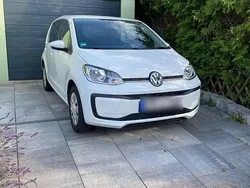 Weiß Gebraucht 2017 VW up! Kleinwagen | 5.590 € (Guter Preis)