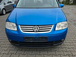 Blau Gebraucht 2003 VW Touran Van / Kleinbus | 1.200 € (Superpreis)