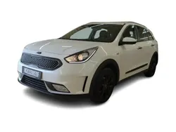 Weiß Gebraucht 2018 Kia Niro Vision SUV | 13.950 € (Guter Preis)