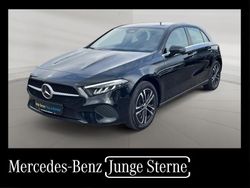 Schwarz Gebraucht 2023 Mercedes A250 Limousine | 24.653 € (Fairer Preis)
