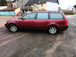 Rot Gebraucht 1998 VW Passat Kombi | 2.500 € (Fairer Preis)