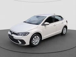 Ascotgrau Gebraucht 2024 VW Polo Life Limousine | 21.040 € (Fairer Preis)