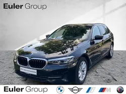 Schwarz Gebraucht 2022 BMW 520 Kombi | 30.488 € (Guter Preis)