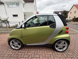Grün Gebraucht 2011 Smart ForTwo Coupé Brabus Cabrio | 6.490 € (Fairer Preis)