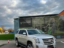 Silber Gebraucht 2015 Cadillac Escalade SUV | 26.900 €