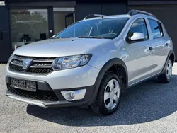 Silber Gebraucht 2013 Dacia Sandero Ambiance Kleinwagen | 3.980 €