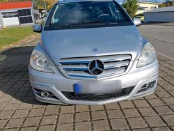 Silber Gebraucht 2009 Mercedes B180 Van / Kleinbus | 1.840 € (Guter Preis)