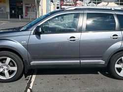 Braun Gebraucht 2008 Mitsubishi Outlander SUV | 4.850 € (Etwas zu teuer)