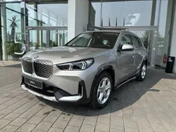 Spacesilber metallic Neu 2025 BMW iX1 Sport Line SUV | 53.980 € (Fairer Preis)