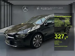 Schwarz Gebraucht 2023 Mercedes CLA200 Limousine | 30.290 € (Superpreis)