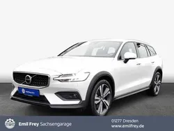 Gebraucht 2023 Volvo V60 CC Kombi | 37.250 € (Guter Preis)