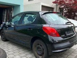 Schwarz Gebraucht 2008 Peugeot 207 Urban Move Limousine | 2.000 € (Fairer Preis)