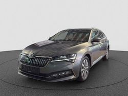Graphitegrau metallic Gebraucht 2023 Skoda Superb Style Kombi | 30.890 € (Fairer Preis)