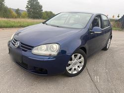 Blau Gebraucht 2005 VW Golf V Limousine | 1.890 € (Etwas zu teuer)