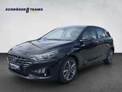 Schwarz Gebraucht 2023 Hyundai i30 Trend Limousine | 16.990 € (Fairer Preis)