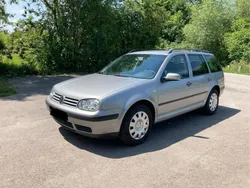 Grau Gebraucht 2005 VW Golf IV Kombi | 2.200 €