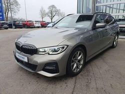 Oxidgrau ii metallic Gebraucht 2020 BMW 320 M Sport Kombi | 26.990 € (Guter Preis)