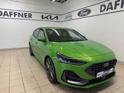 Mean green Neu 2025 Ford Focus ST Limousine | 39.990 € (Fairer Preis)
