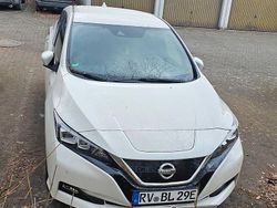 Weiß Gebraucht 2021 Nissan Leaf N-Connecta Kleinwagen | 15.000 € (Fairer Preis)
