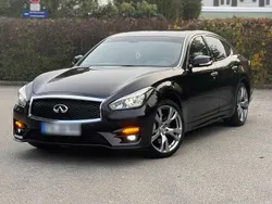 Schwarz Gebraucht 2016 Infiniti Q70 Limousine | 14.500 €