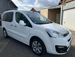 Blanc banquise Gebraucht 2016 Citroën Berlingo SELECTION Van / Kleinbus | 9.999 € (Fairer Preis)