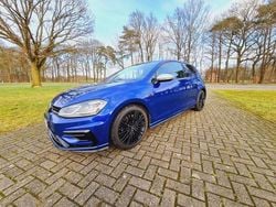 Blau Gebraucht 2017 VW Golf VII R Limousine | 18.800 € (Fairer Preis)
