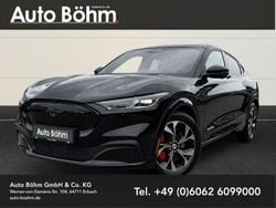 Schwarz(metallic) Gebraucht 2021 Ford Mustang Mach-E SUV | 35.430 € (Fairer Preis)
