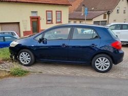 Blau Gebraucht 2007 Toyota Auris Executive Limousine | 6.000 € (Teuer)
