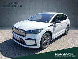 Moonweiss metallic Gebraucht 2024 Skoda Enyaq iV SportLine SUV | 49.990 € (Superpreis)