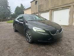 Blau Gebraucht 2019 Volvo V40 Kombi | 15.999 € (Guter Preis)