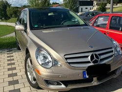 Gold Gebraucht 2006 Mercedes R350 Van / Kleinbus | 6.399 €