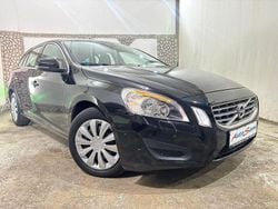 Schwarz Gebraucht 2013 Volvo V60 Kombi | 9.971 € (Fairer Preis)
